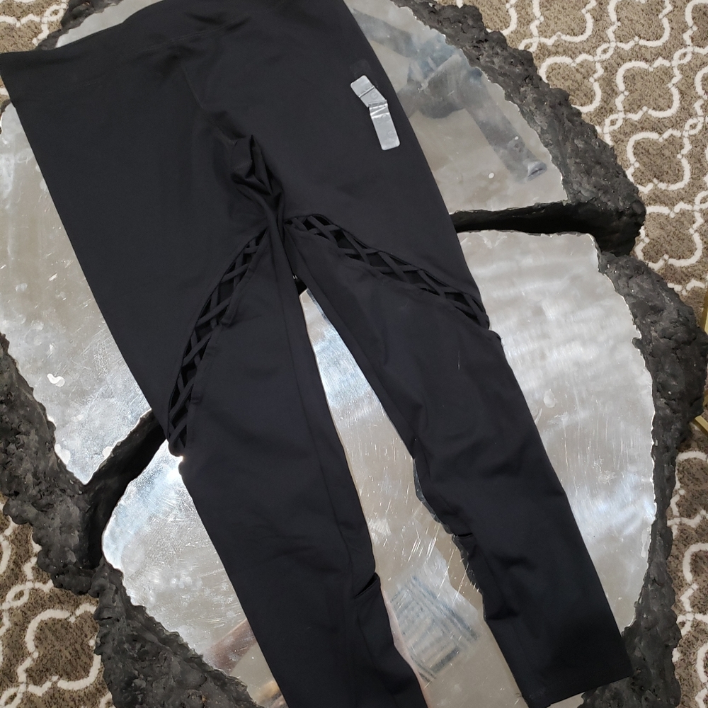 Brand new workout yoga pants - Picture 1 of 5
